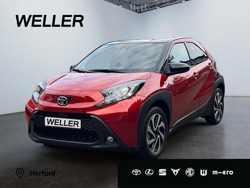 Rot Neu 2025 Toyota Aygo Kleinwagen | 19.490 € - Bild 1/3