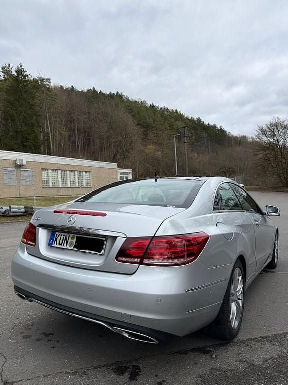Gebraucht Mercedes E350 306 PS (225 kW) 2014 Silber Coupé