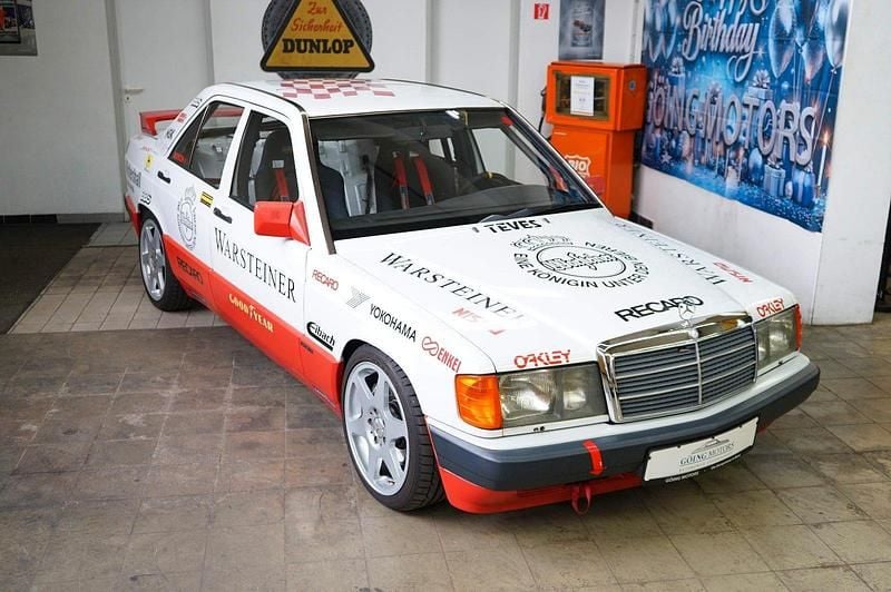 Second-hand Mercedes 190 220 CP (161 kW) 1990 Alb Berlinǎ