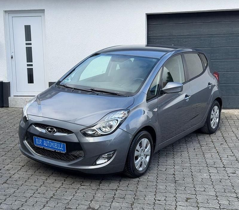 Gebraucht Hyundai ix20 Trend 125 PS (91 kW) 2013 Grau Kleinwagen