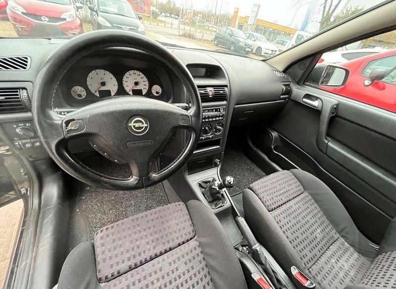 Gebraucht Opel Astra 101 PS (74 kW) 1998 Schwarz