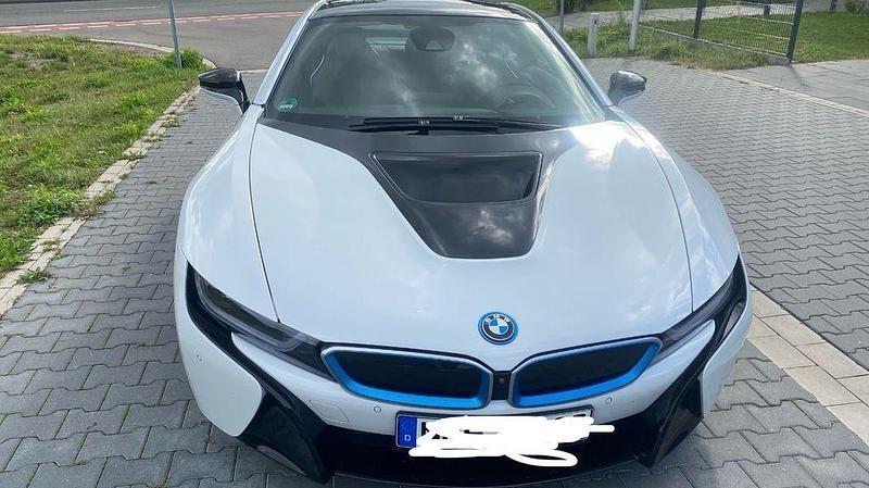 Weiß Gebraucht 2014 BMW i8 Pure Impulse Coupé | 51.499 € - Bild 1/4