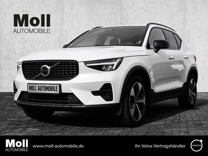 Weiss Gebraucht 2023 Volvo XC40 Plus SUV | 34.980 € (Guter Preis) - Bild 1/4