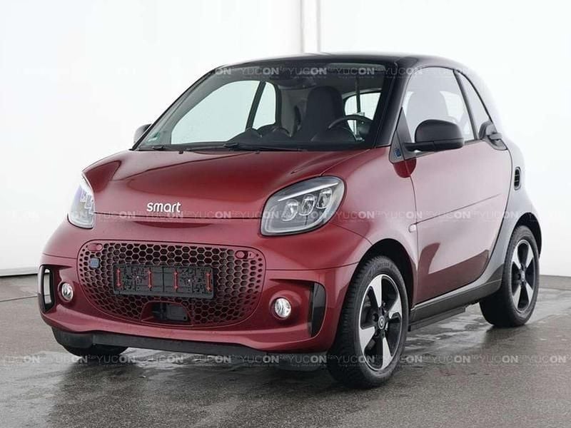 Eaw bodypanels in carmine red Gebraucht 2023 Smart ForTwo Coupé Exclusive Kleinwagen | 16.999 € (Fairer Preis) - Bild 1/4