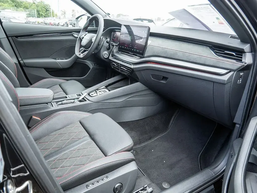 Neu Skoda Octavia RS 265 PS (194 kW) 2026 Schwarz Kombi