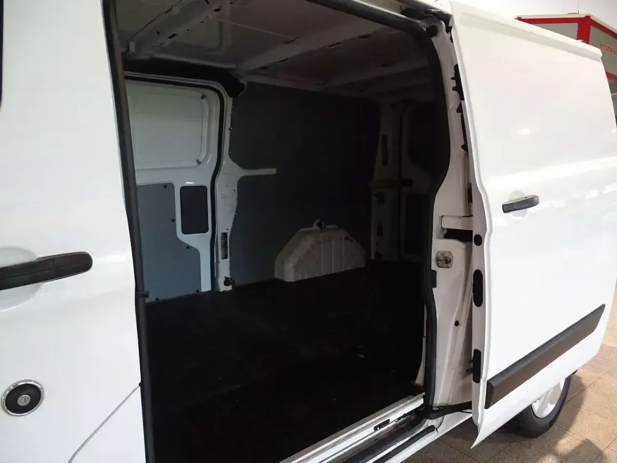 Gebraucht Ford Transit Custom Trend 131 PS (96 kW) 2020 Weiß Van / Kleinbus