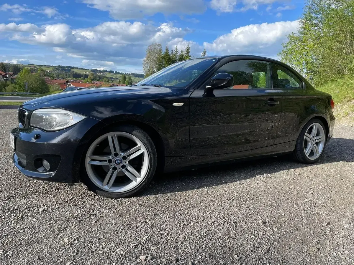 Używany BMW 118 Coupé 143 KM (105 kW) 2011 Czarny Coupe