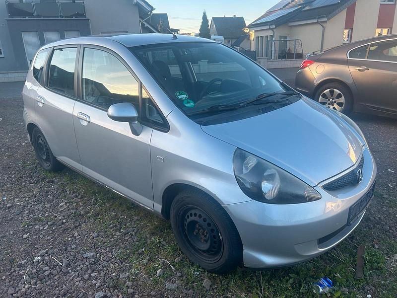 Gebraucht Honda Jazz 55 PS (40 kW) 2007 Silber Kleinwagen