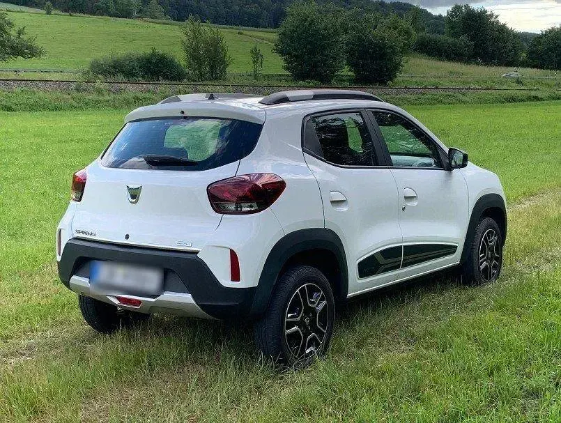 Gebraucht Dacia Spring Comfort 33 kW (45 PS) 2022 Weiß Kleinwagen