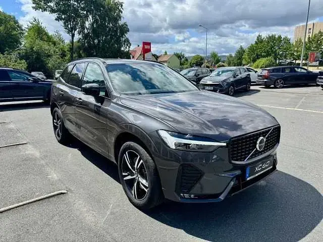 Gebraucht Volvo XC60 145 PS (106 kW) 2022 SUV