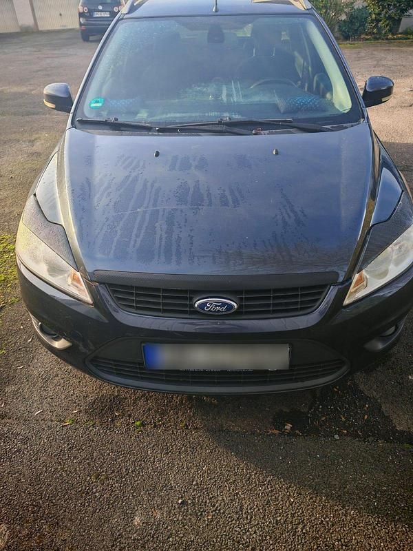 Gebraucht Ford Focus 102 PS (75 kW) 2008 Grau Kombi