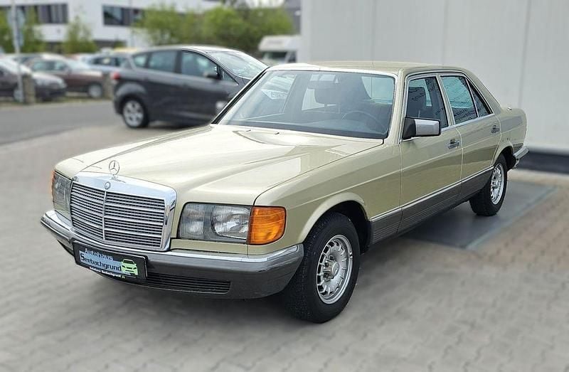 Grün Gebraucht 1981 Mercedes S280 SE Limousine | 14.500 € - Bild 1/4