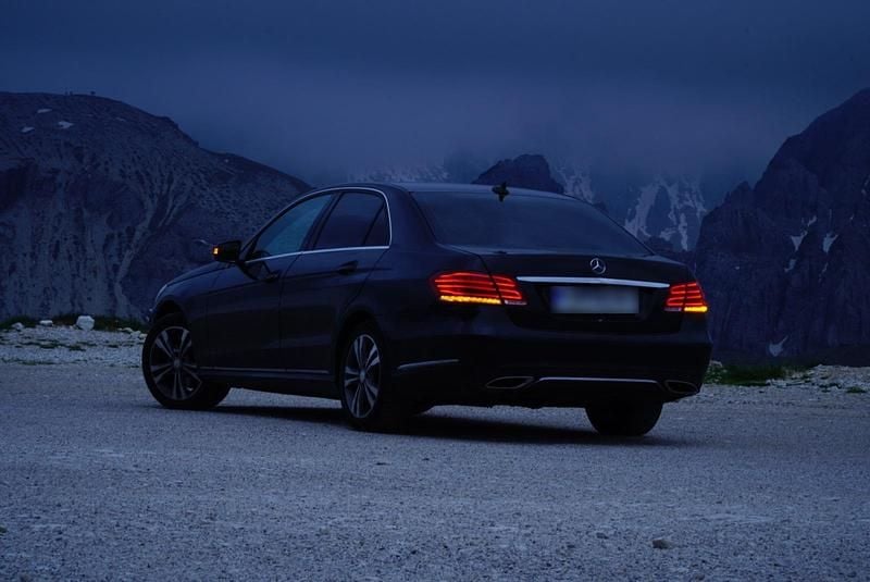 Gebraucht Mercedes E250 211 PS (155 kW) 2013 Schwarz Limousine