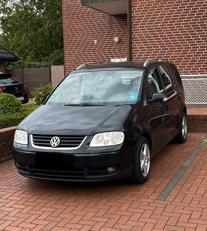 Schwarz Gebraucht 2006 VW Touran Van / Kleinbus | 1.650 € (Fairer Preis) - Bild 1/4