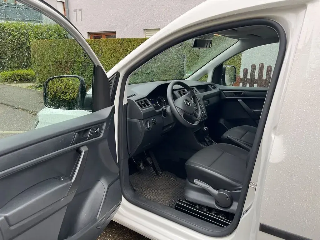 Gebraucht VW Caddy 102 PS (75 kW) 2016 Weiß Van / Kleinbus