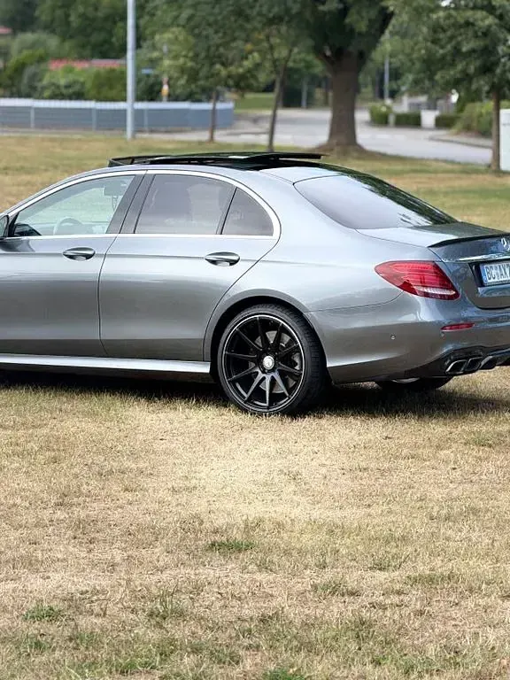 Gebraucht Mercedes E400 AMG line 333 PS (244 kW) 2016 Grau Limousine