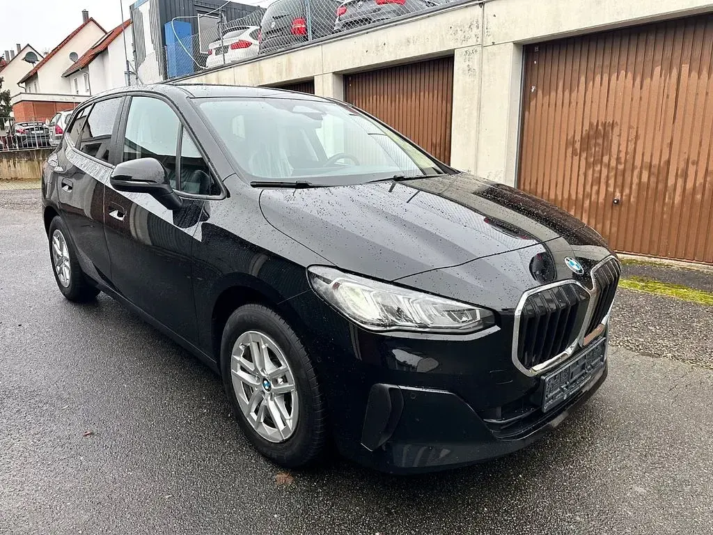Gebraucht BMW 218 Active Tourer Performance 150 PS (110 kW) 2022 Schwarz Van / Kleinbus