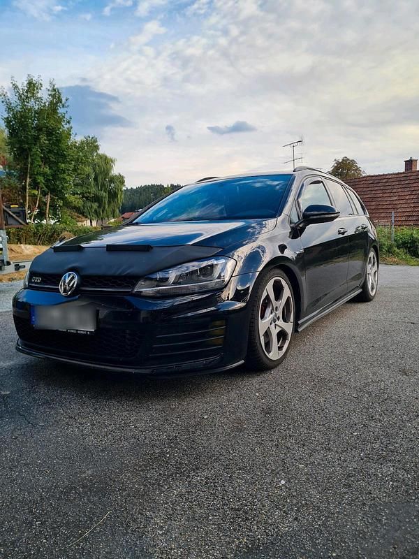 Schwarz Gebraucht 2015 VW Golf VII GTD Kombi | 14.500 € (Fairer Preis) - Bild 1/4