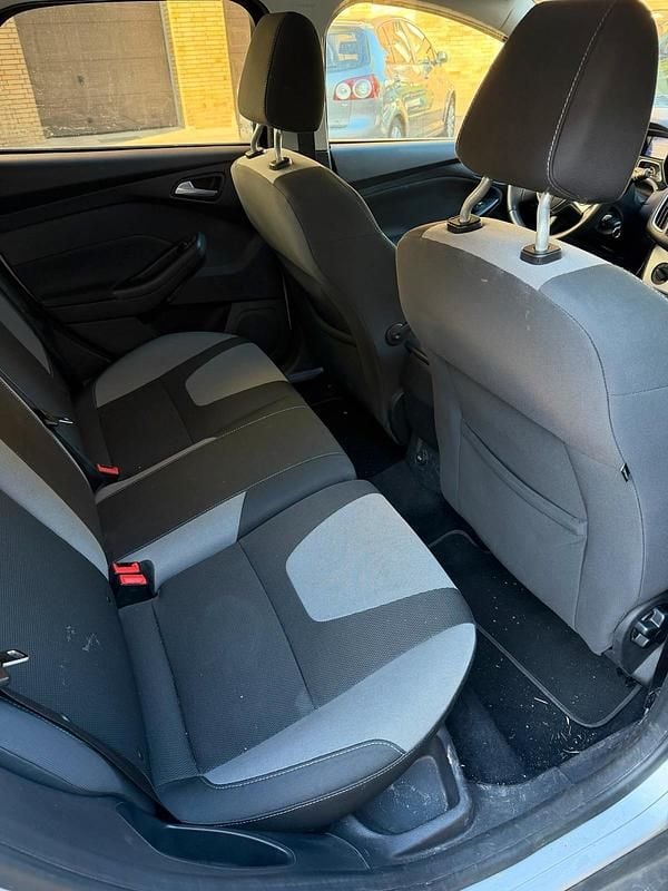 Second-hand Ford Focus 125 CP (91 kW) 2012 Argintiu Break