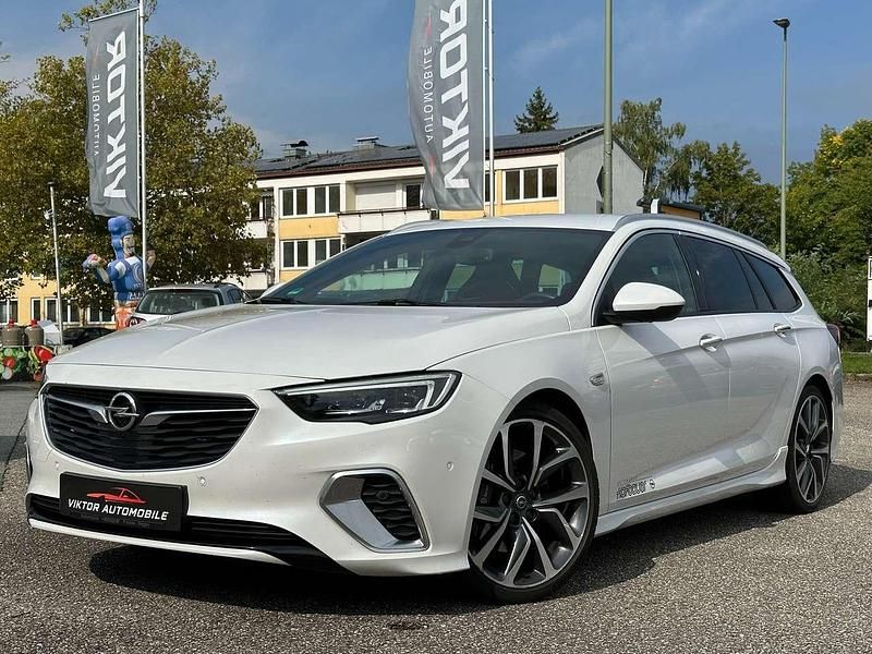 Gebraucht Opel Insignia 260 PS (191 kW) 2018 Abaloneweiss Kombi