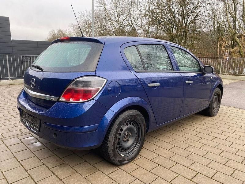 Gebraucht Opel Astra Edition 90 PS (66 kW) 2009 Blau Limousine