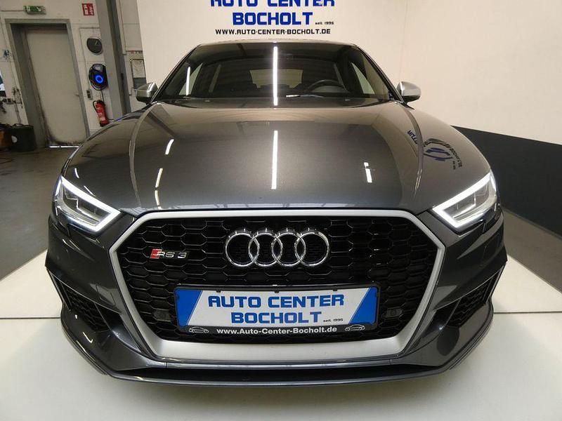 Grau Gebraucht 2019 Audi RS3 Sport Limousine | 38.700 € (Superpreis) - Bild 1/4
