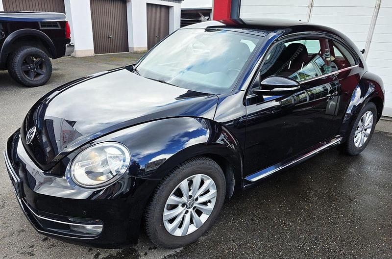 Gebraucht VW Beetle Design 105 PS (77 kW) 2014 Schwarz Kleinwagen