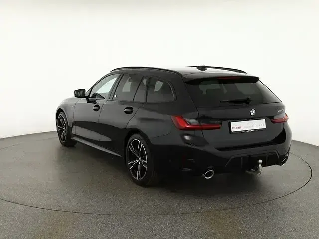 Neu BMW 320 M Sport 184 PS (135 kW) 2025 Schwarz Kombi