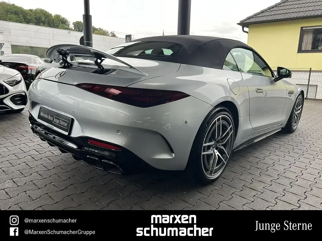 Gebraucht Mercedes SL63 AMG Premium Plus 585 PS (430 kW) 2023 Silber Cabrio