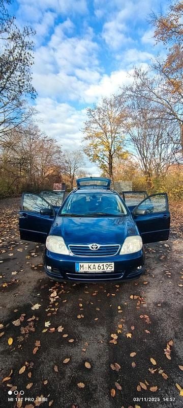 Blau Gebraucht 2004 Toyota Corolla Kombi | 2.800 € (Guter Preis) - Bild 1/4