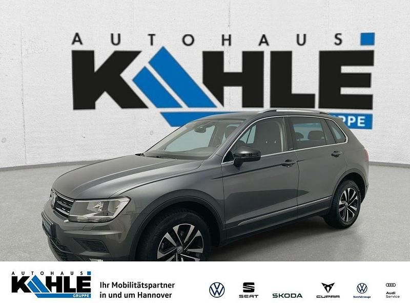 Grau Gebraucht 2020 VW Tiguan IQ Drive SUV | 25.490 € (Fairer Preis) - Bild 1/4