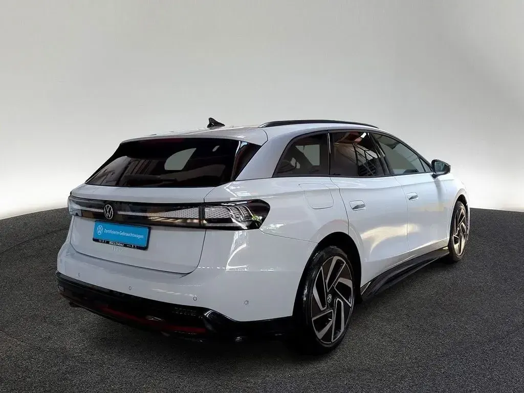 Gebraucht VW ID.7 Pro 210 kW (286 PS) 2025 Gletscherweiß metallic Kombi