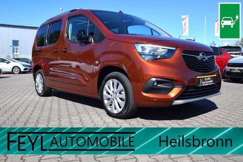 Braun Gebraucht 2021 Opel Combo-e Life Ultimate Van / Kleinbus | 21.400 € (Superpreis) - Bild 1/4