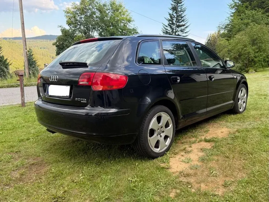 Gebraucht Audi A3 Ambiente 140 PS (102 kW) 2006 Schwarz Kleinwagen