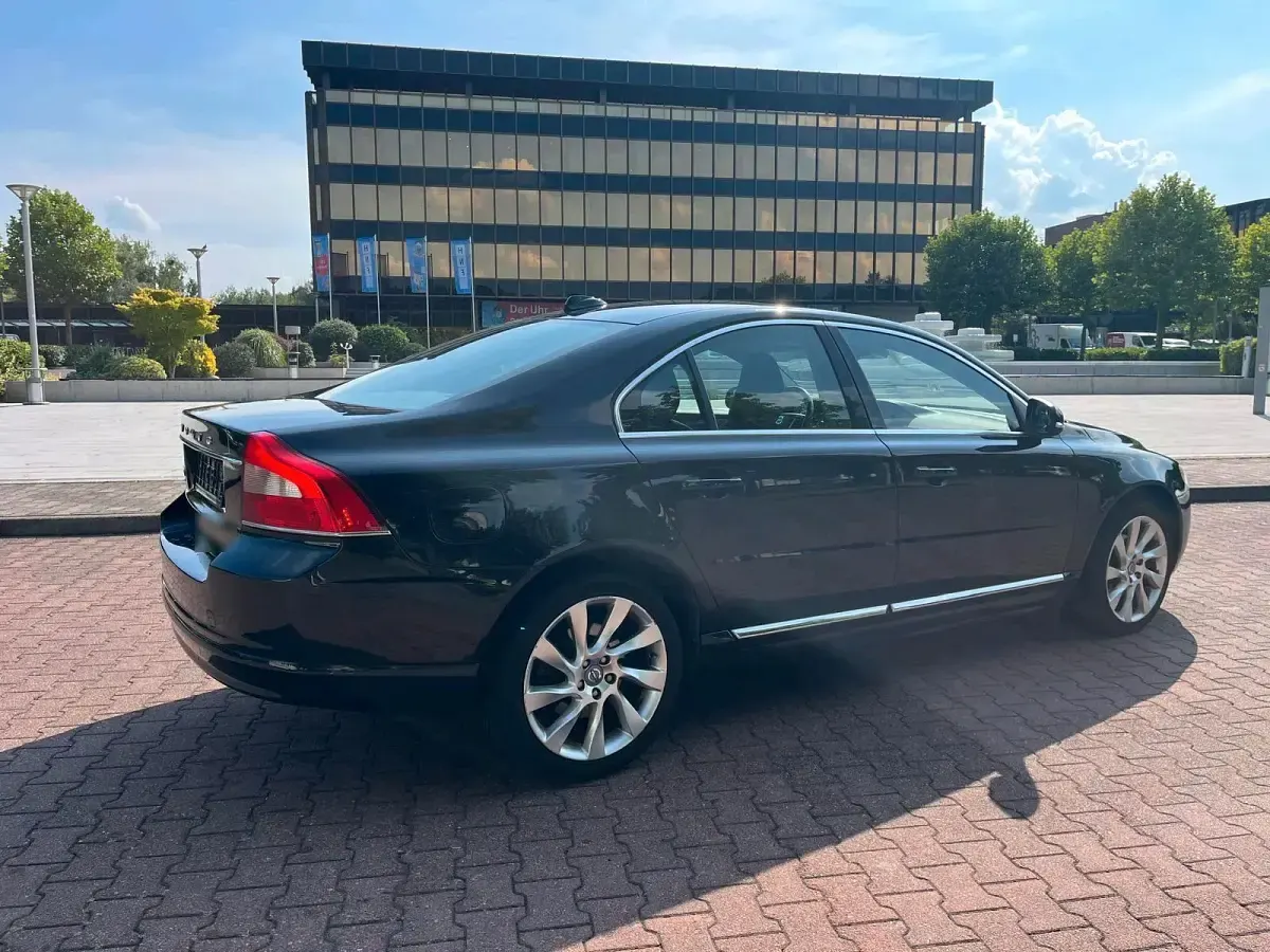 Gebraucht Volvo S80 163 PS (119 kW) 2012 Schwarz Limousine