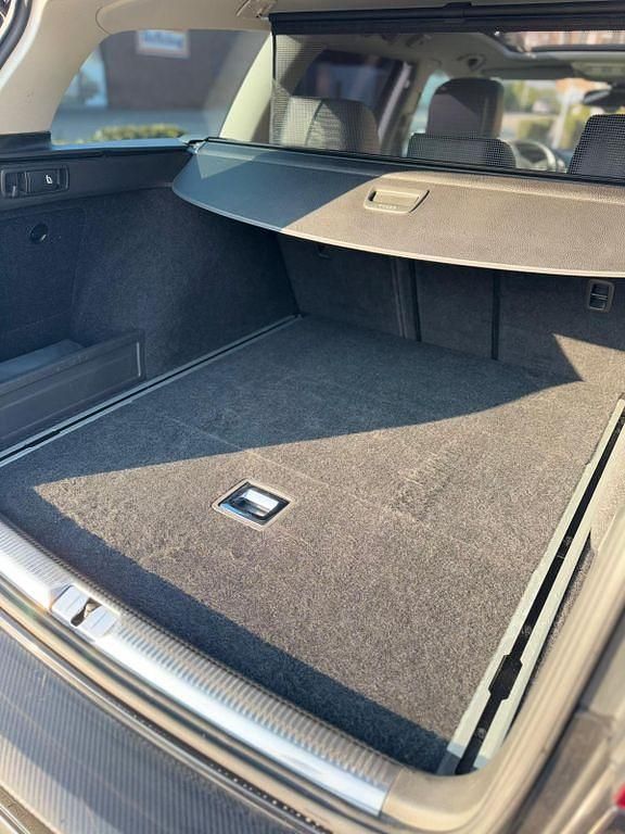 Gebraucht VW Passat Highline 140 PS (102 kW) 2010 Schwarz Kombi