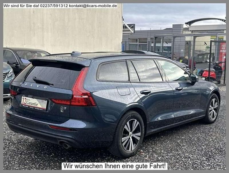 Gebraucht Volvo V60 150 PS (110 kW) 2020 Blau Kombi