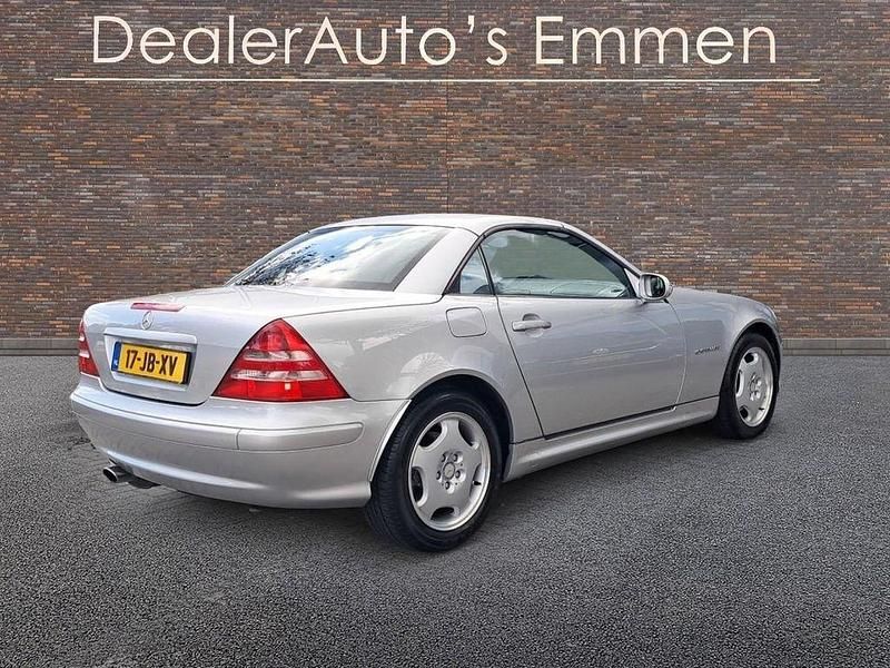Gebraucht Mercedes SLK200 163 PS (119 kW) 2001 Grau Cabrio