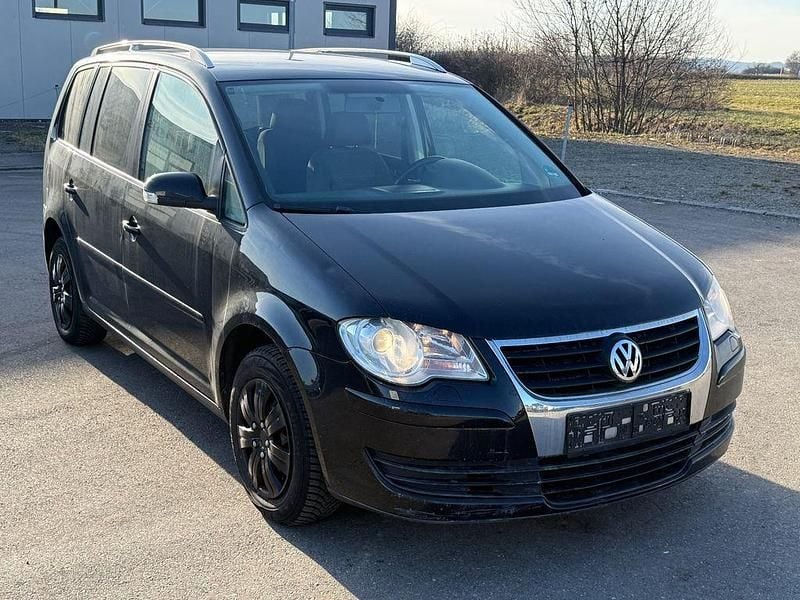 Gebraucht VW Touran Trendline 140 PS (102 kW) 2008 Schwarz Van / Kleinbus