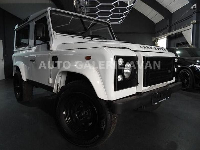 Gebraucht Land Rover Defender 122 PS (89 kW) 2014 Weiß Kombi