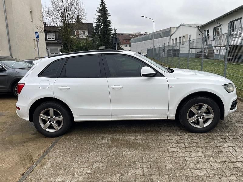 Weiß Gebraucht 2009 Audi Q5 S-Line SUV | 8.000 € (Superpreis) - Bild 1/4