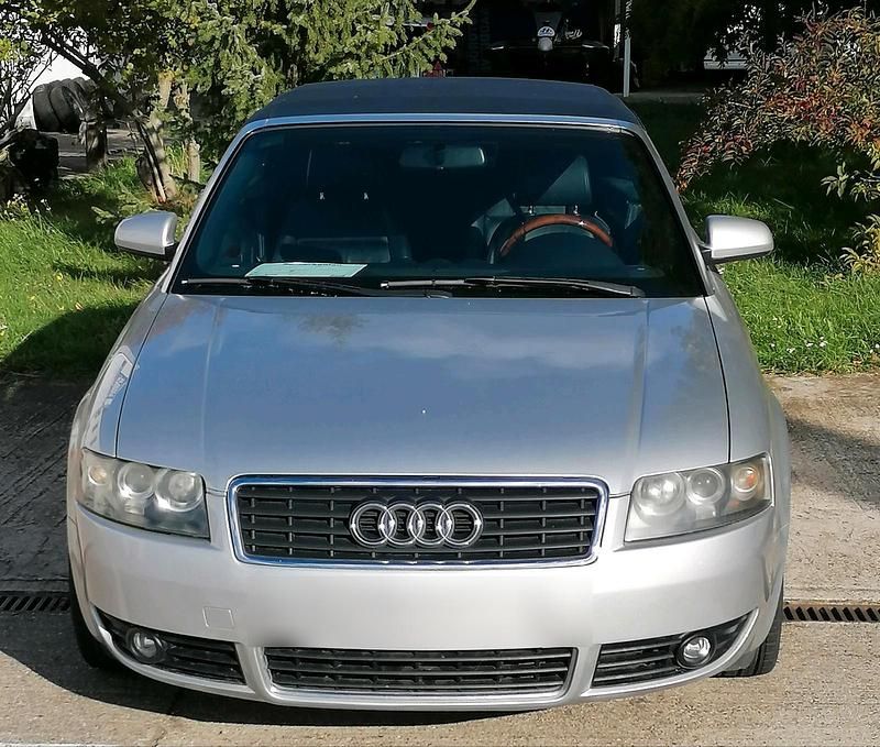Silber Gebraucht 2004 Audi A4 Cabriolet Cabrio | 8.000 € (Teuer) - Bild 1/4