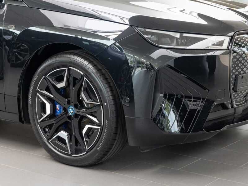 Gebraucht BMW iX Performance 455 kW (619 PS) 2024 Black sapphire metallic SUV