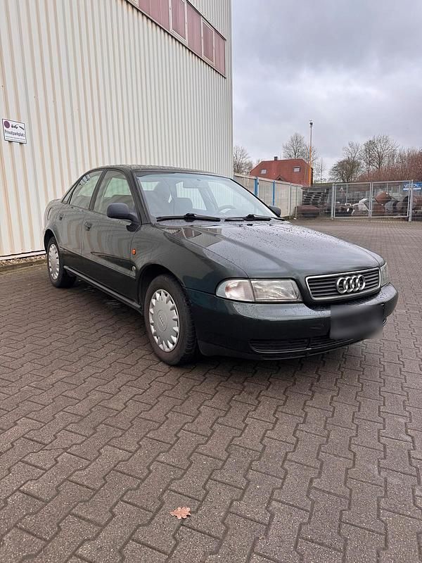 Gebraucht Audi A4 125 PS (91 kW) 2002 Grün Limousine