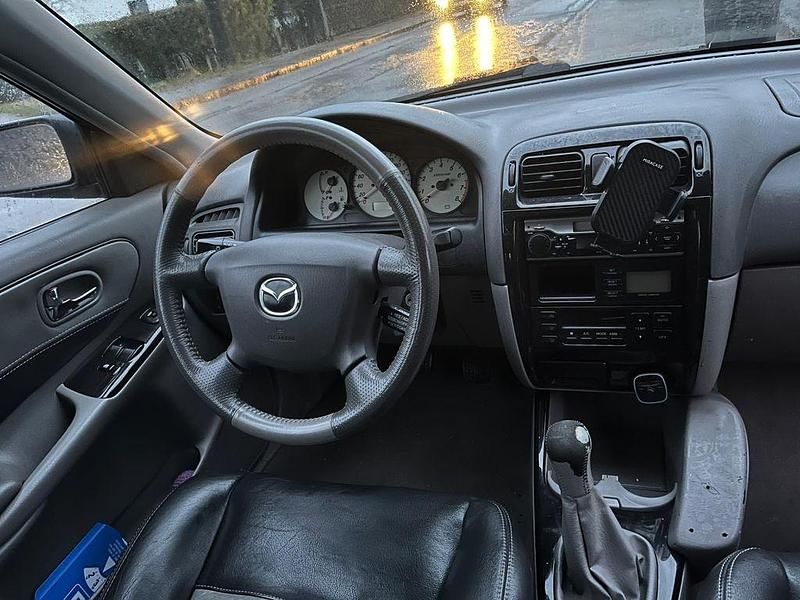 Gebraucht Mazda 626 Exclusive 116 PS (85 kW) 2001 Schwarz Limousine