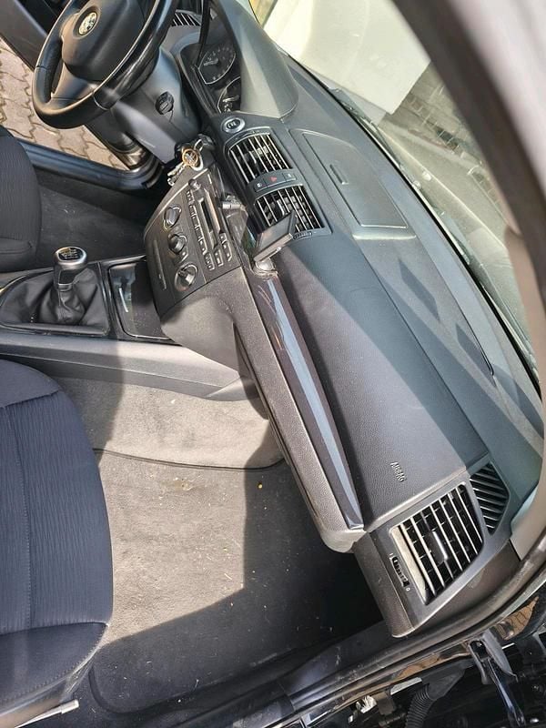 Gebraucht BMW 116 116 PS (85 kW) 2009 Schwarz Kleinwagen