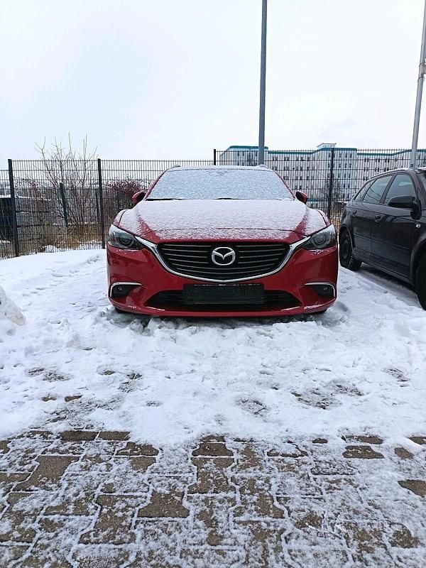Gebraucht Mazda 6 150 PS (110 kW) 2018 Rot Kombi