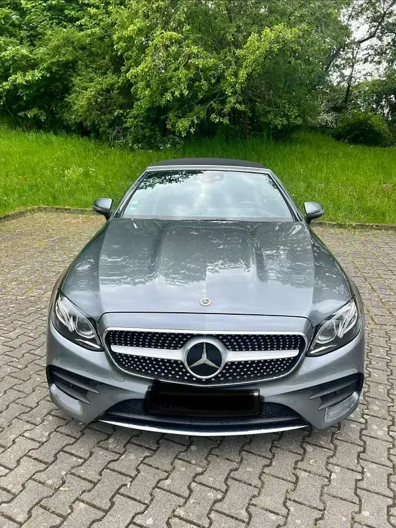 Gebraucht Mercedes E220 AMG line 194 PS (142 kW) 2018 Grau Cabrio
