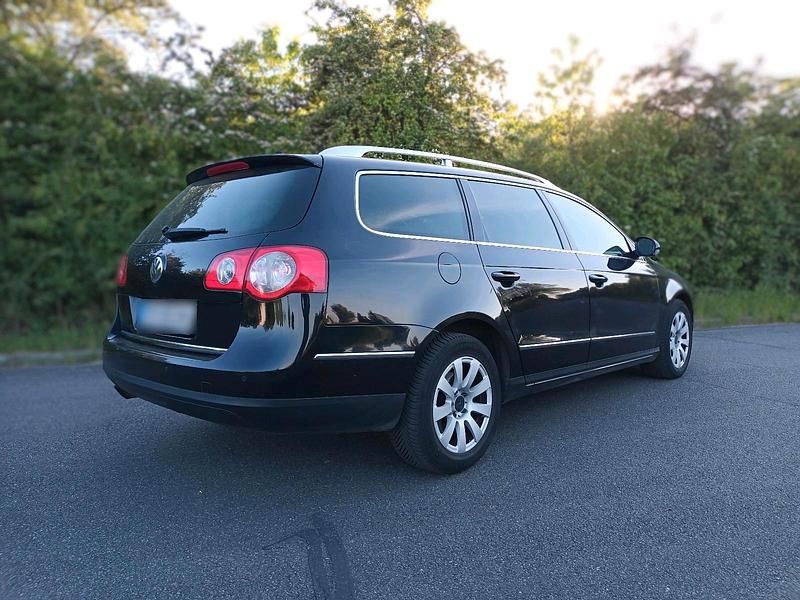 Usata VW Passat 160 CV (117 kW) 2009 Nero Station wagon