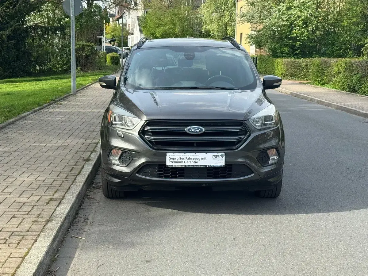 Gebraucht Ford Kuga ST-Line 150 PS (110 kW) 2016 Magneticgrau (metallic) SUV